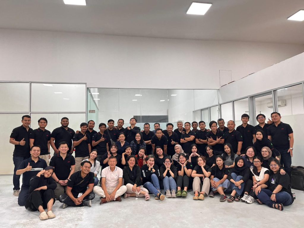 Pukka Indonusa Team Photo